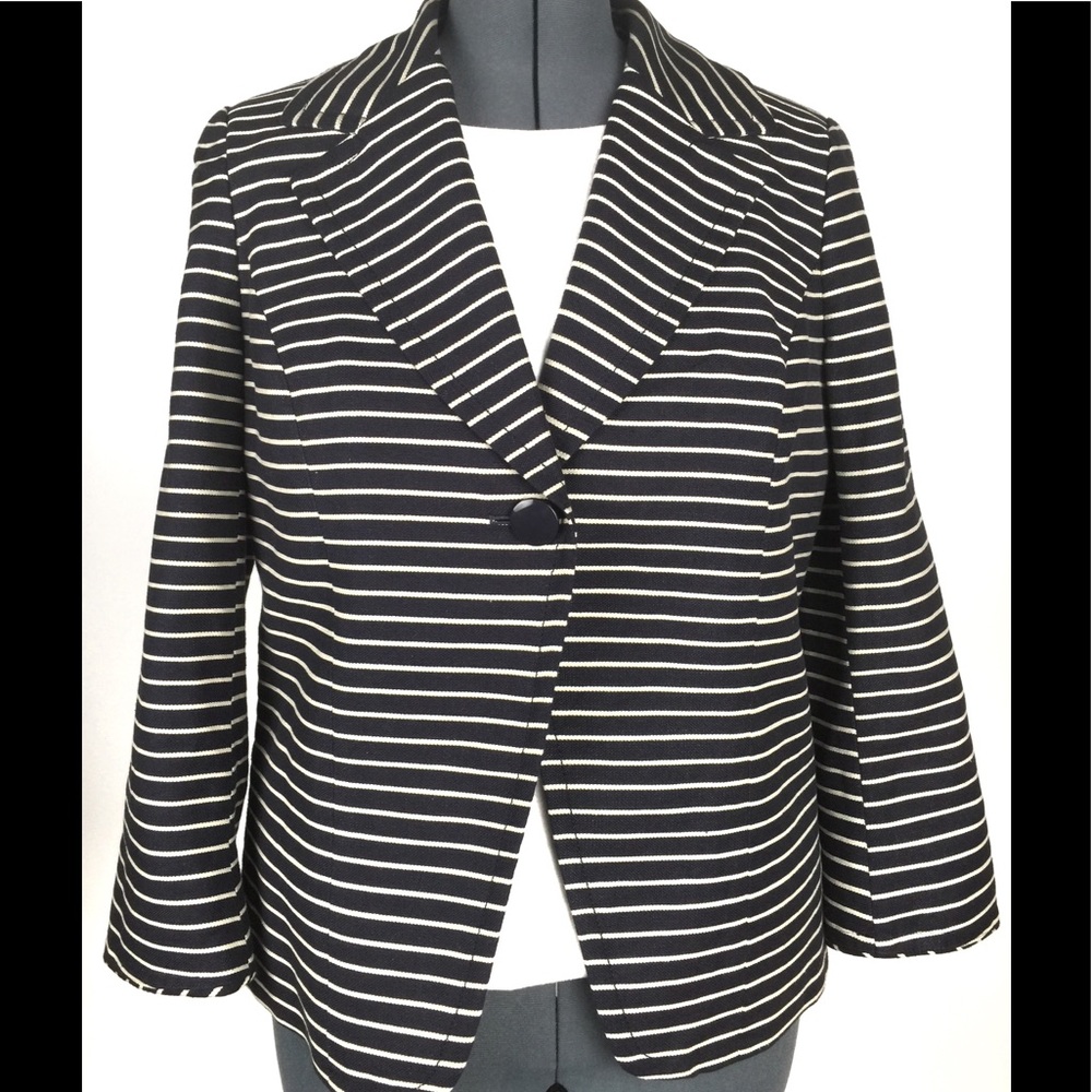 Navy blue & white stripe Coldwater Creek blazer 12